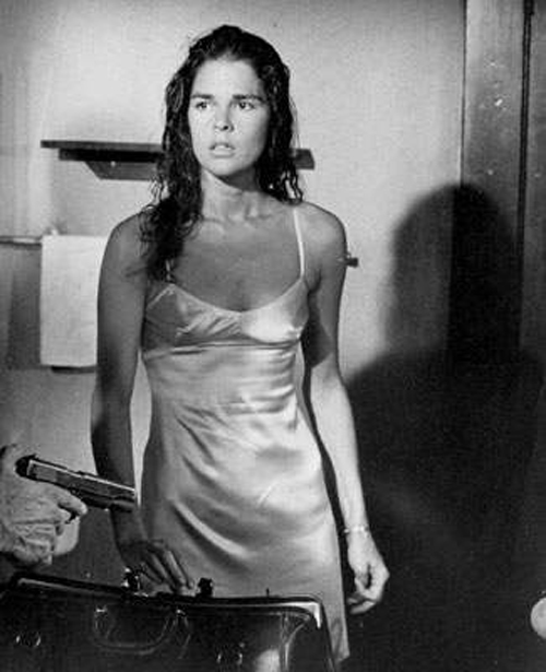 Ali macgraw hot