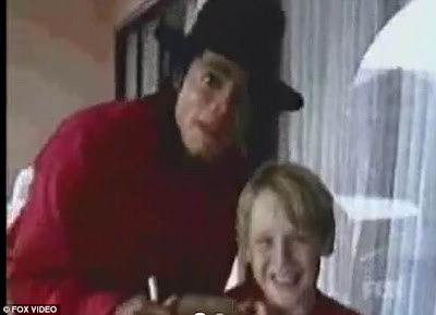 Macaulay Culkin o ator de Esqueceram de Mim com pessima aparencia