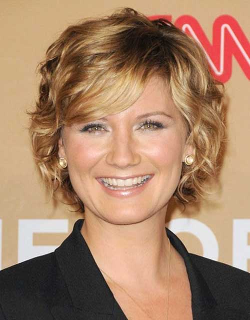 Famous Short Curly Haircuts For Round Faces Best Haircuts