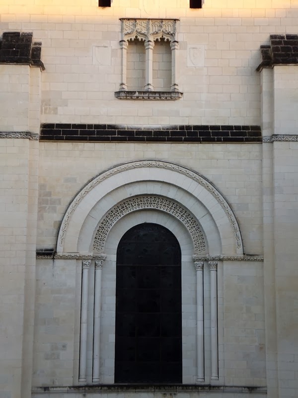 saumur abbaye royale fontevraud monastère