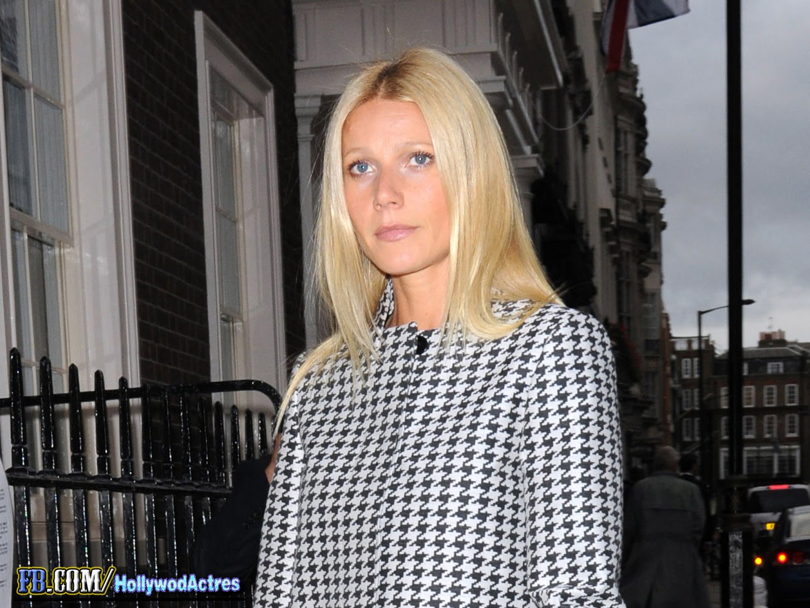 http://2.bp.blogspot.com/-AlXK5zzt4uU/URQBwYcJDVI/AAAAAAAALKA/Jqsy06Ie398/s1600/Gwyneth+Paltrow+20.jpg