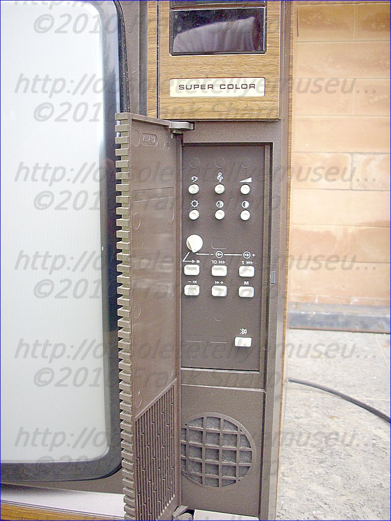 Obsolete Technology Tellye Grundig Super Color A6600 Serie