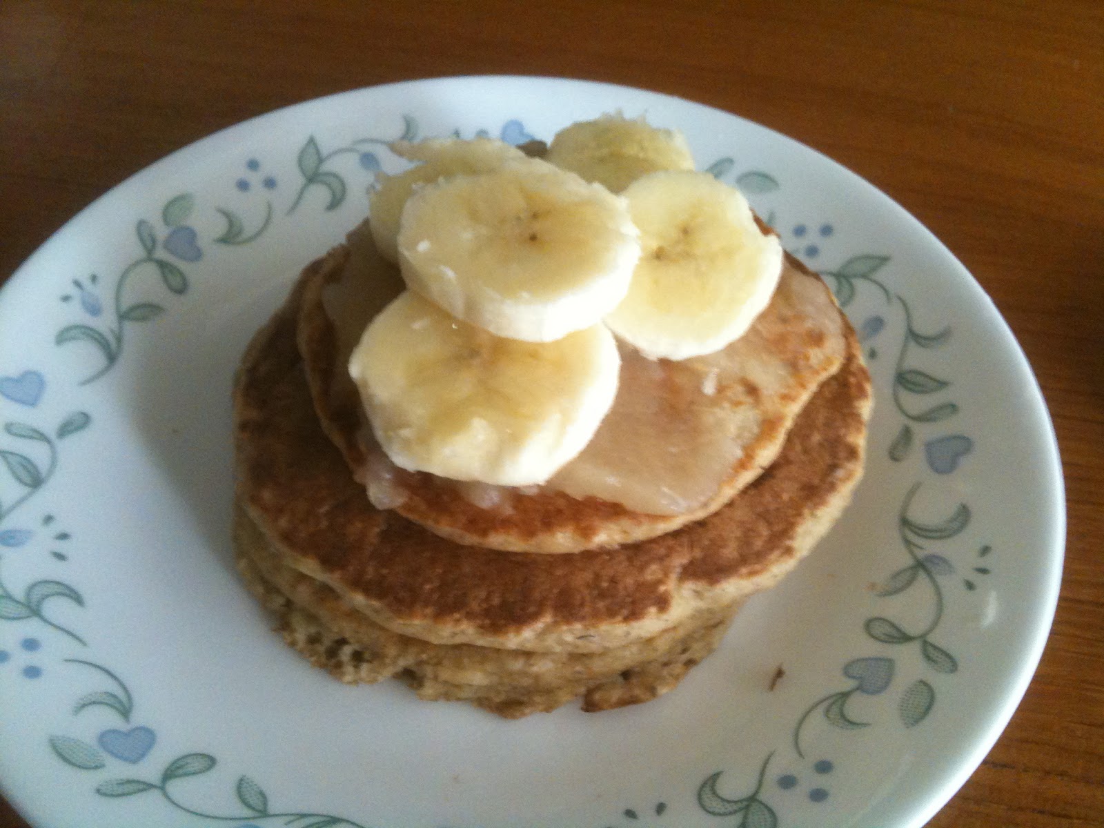 free to eat & be Applesauce & Oat Pancakes