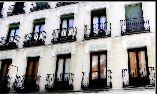 Setenta balcones y ninguna flor