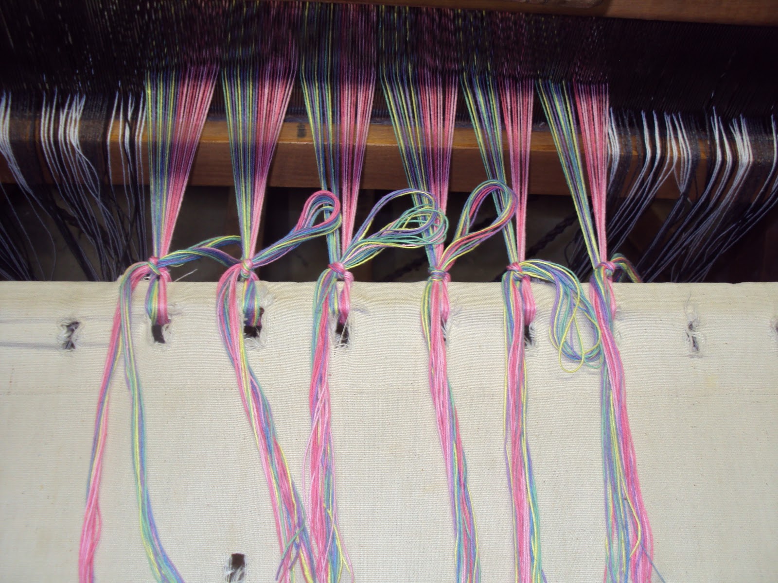 Life of a Rug Weaver Lets Load That Union 36 LOOM