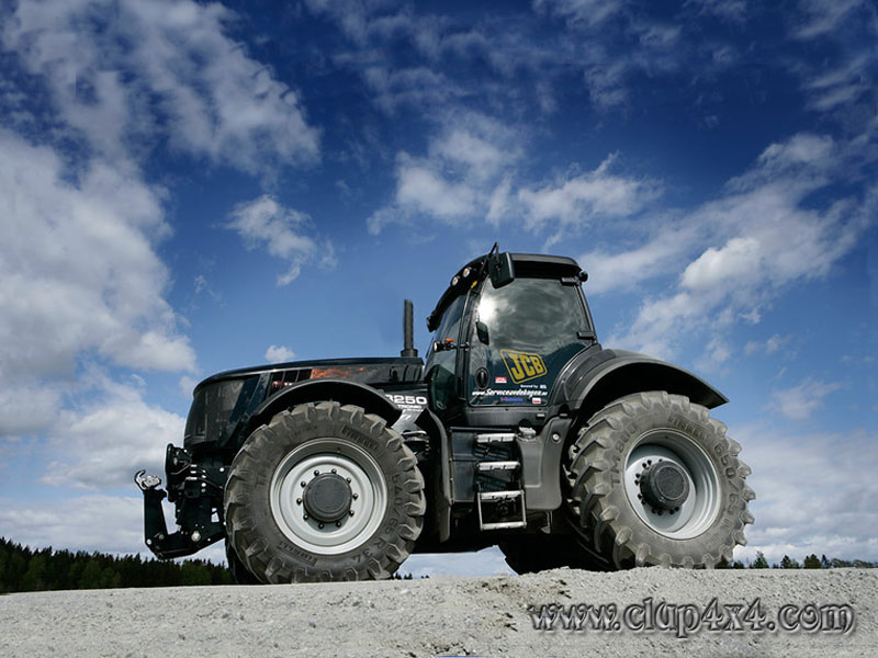 Tractors Farm Machinery JCB Black Beauty