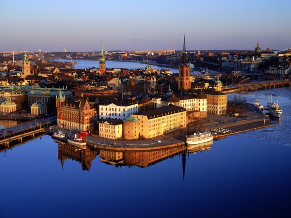 stockholm-old-town.jpg