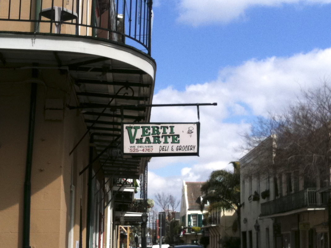 Philly Phoodie Verti Marte