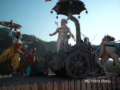 A scene from the epic Mahabharta at the 13 floored Kailash Niketan Temple in Rishikesh