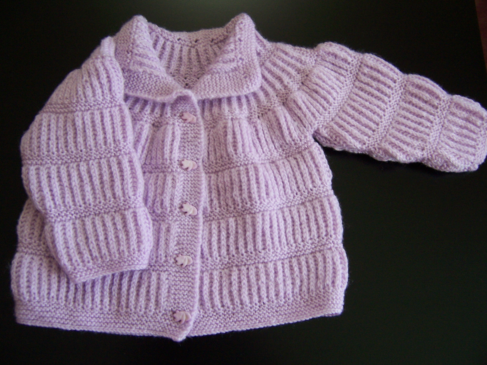 FİLİZ�İN EVİ SELANİK ÖRGÜYLE BEBEK HIRKASI