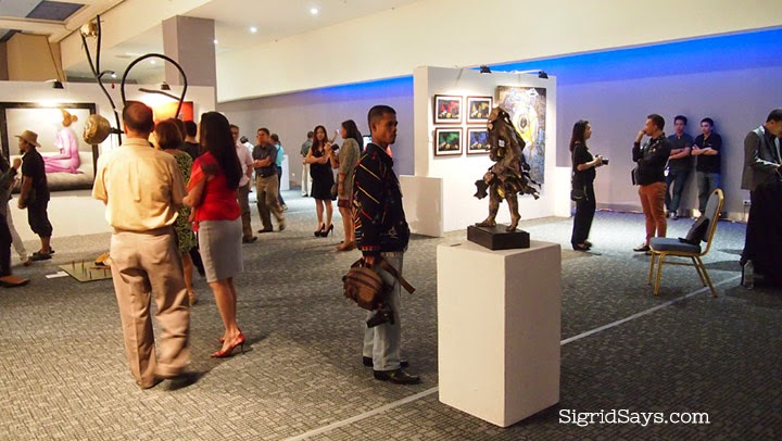 Bacolod artists  - Bacolod sculptors - Bacolod blogger - SMX Convention Center