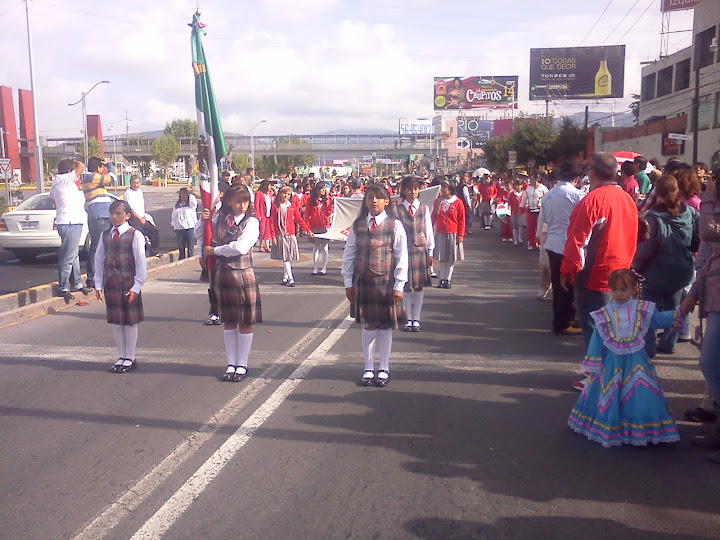 DESFILE 15 DE SEPTIEMBRE...2012