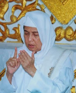 Hadiyyatur Rohmany Kh Ahmad Asrori Al Ishaqi