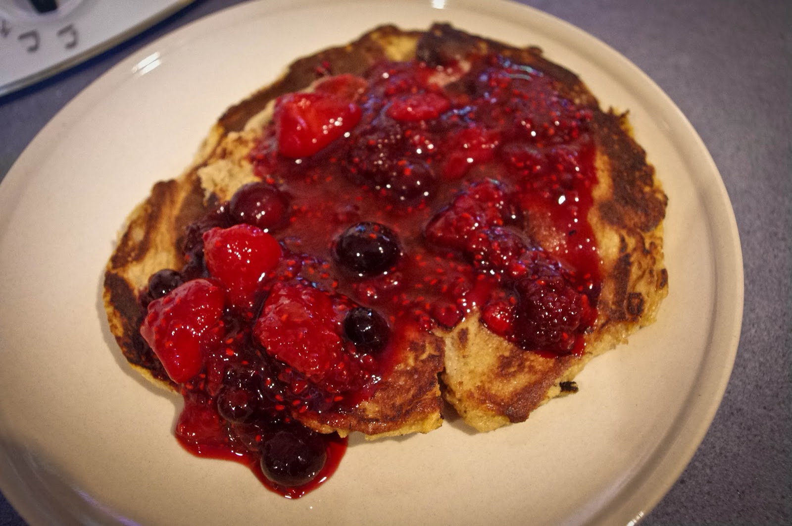 Paleomix PALEO PANCAKES WITH BERRY COMPOTE
