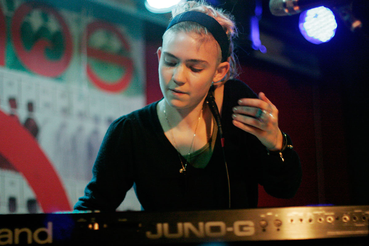 unrealnoise Claire Boucher Grimes