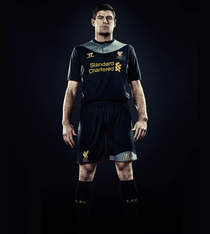 uniforme preto liverpool