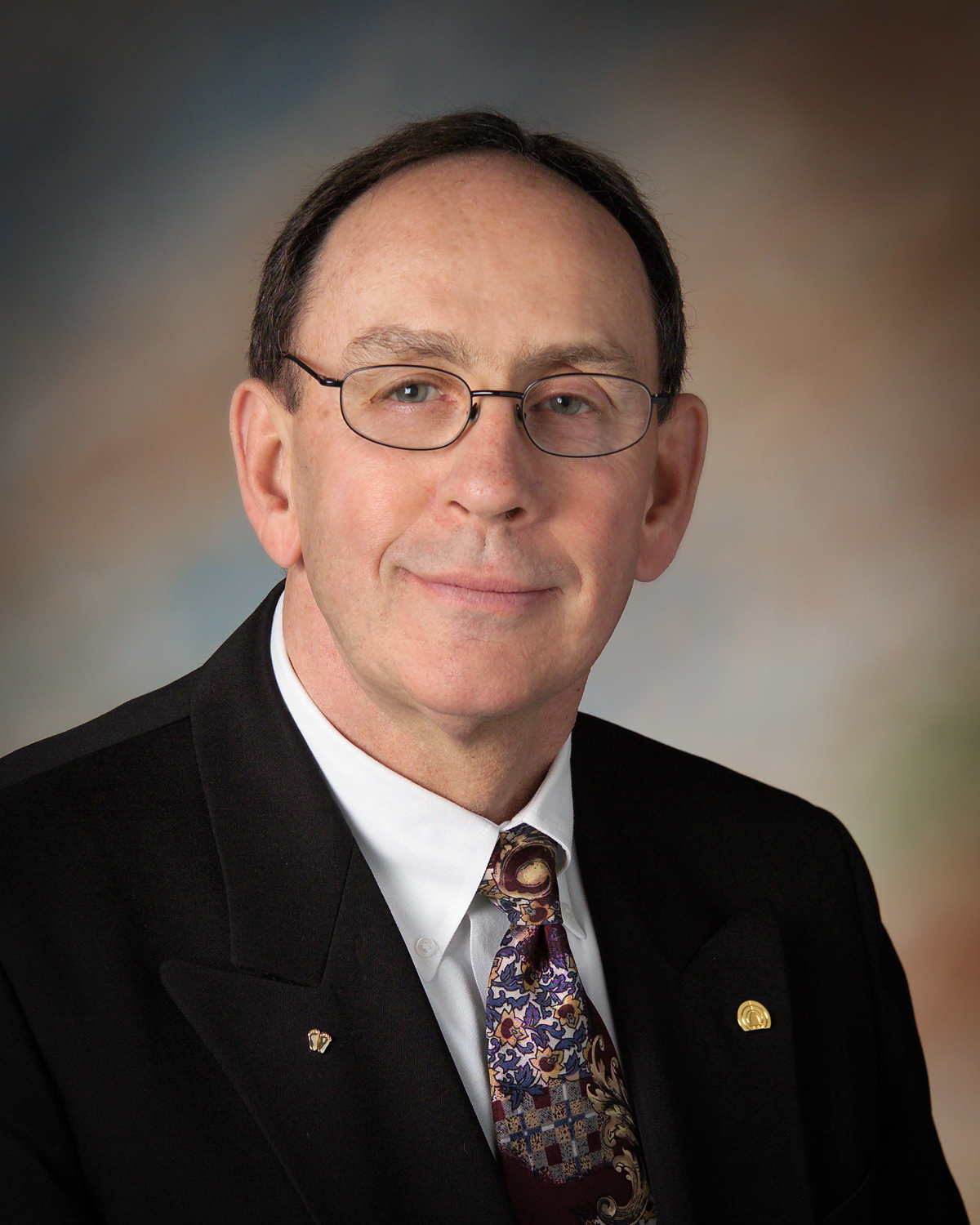 Exclusive News MAYOR OF CHARLOTTE, MICHIGAN, AND FOUNDER OF THE GENEROSITY SUMMIT, DEE SMITH