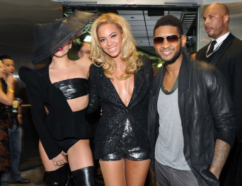 L to R: Lady Gaga, Beyonce, Lady Gaga Grammys 2011 Photos. L to R: Lady Gaga, Beyonce,