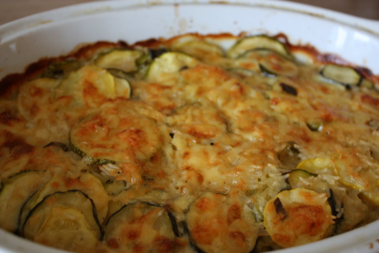 we eat. happy. courgette gratin. {glutenfree & vegetarian}