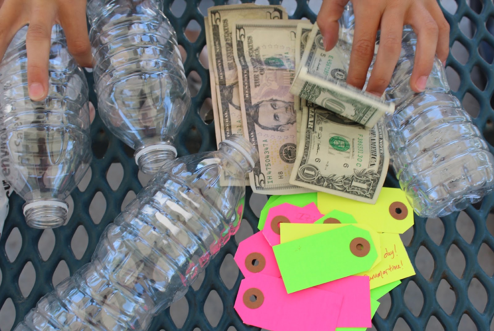 Moore Minutes Summer Fun Lucky Day SURPRISE Cash Bottles