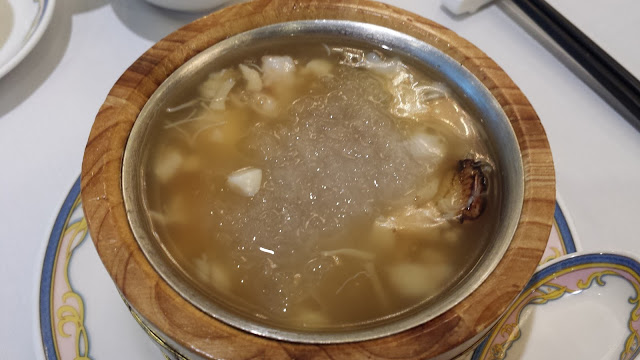 birds nest seafood soup