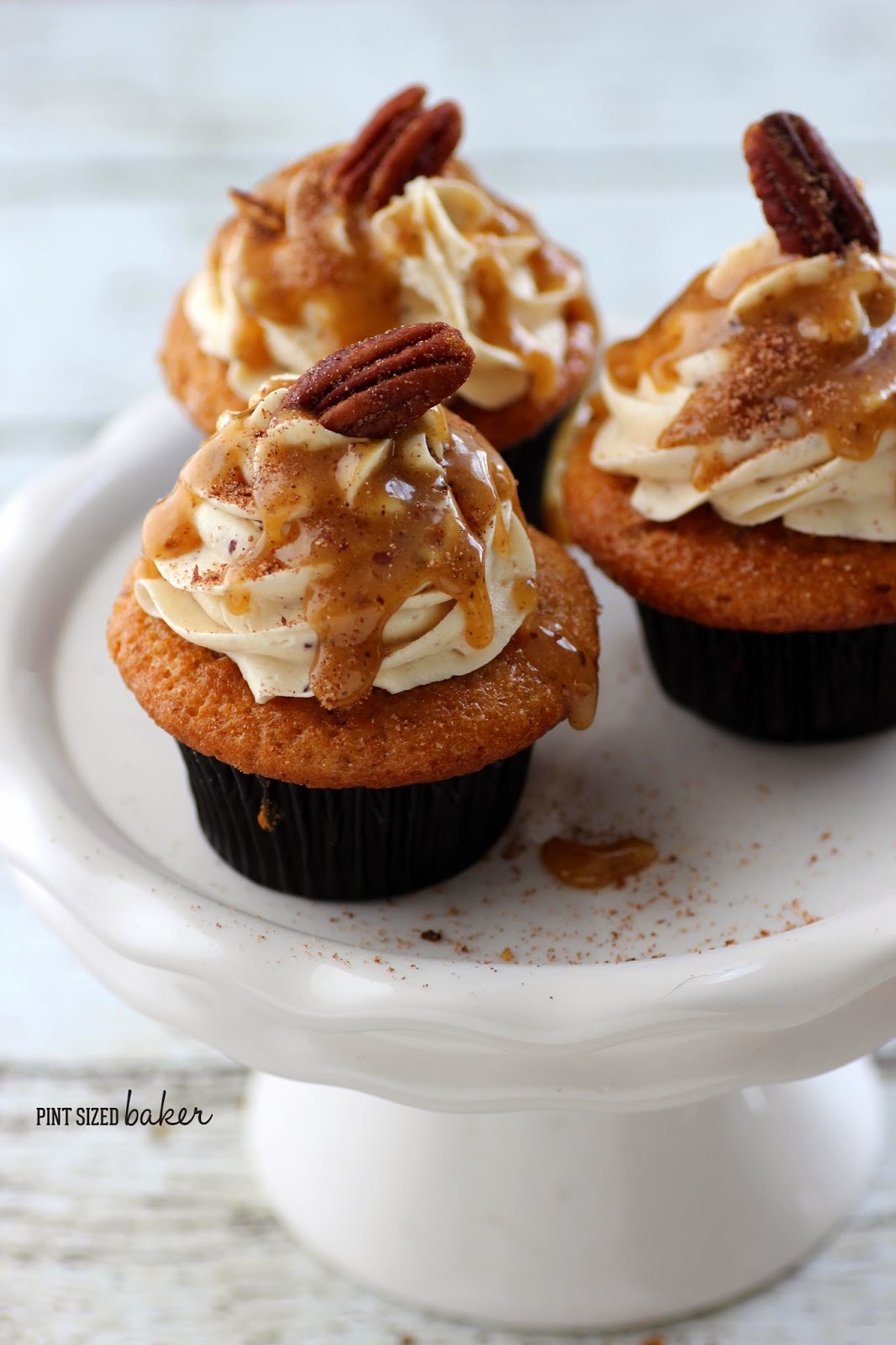 Cinnamon Honey Butter Praline Cupcakes 3 1%2Bps%2BCinnamon%2BCaramel%2BCupcakes%2B(3)