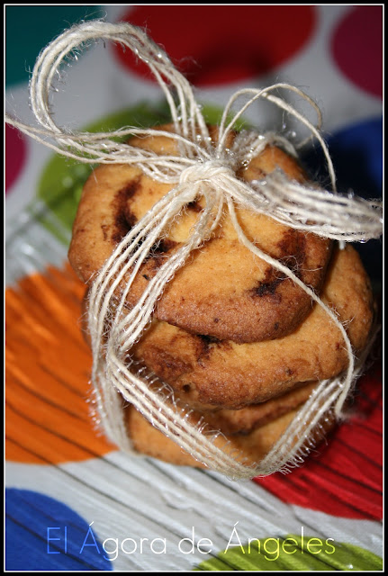 Galletas Enrolladas De Naranja Y Canela
