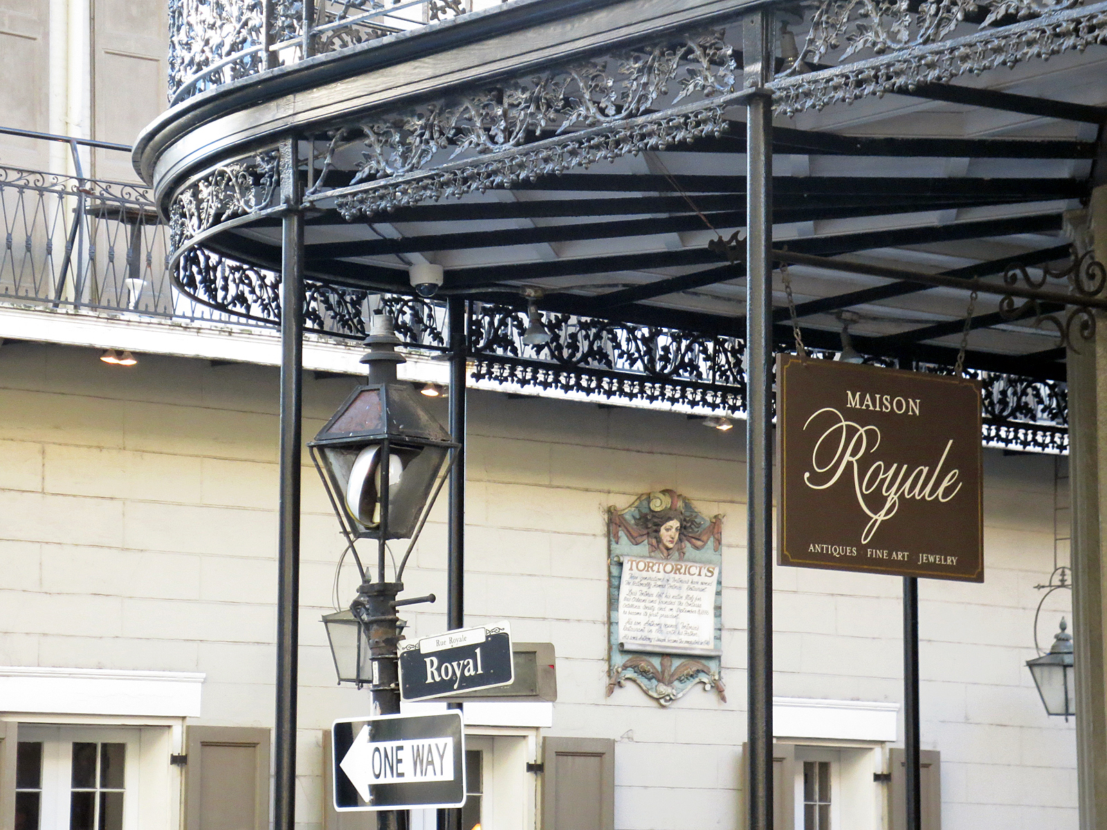 AM Dolce Vita: French Quarter