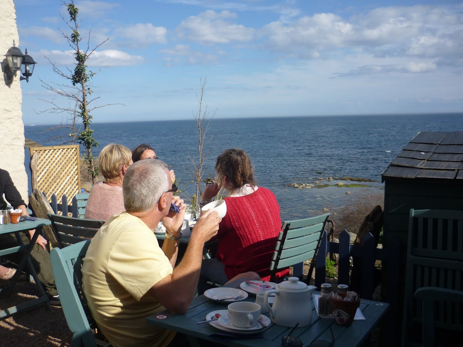 Encasillando The Lobster Hut + Crail Harbour Gallery
