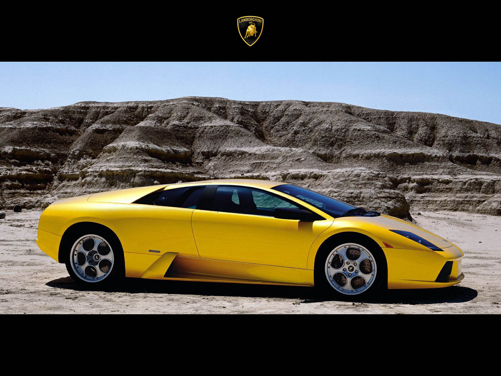 http://2.bp.blogspot.com/-AxqTVc89AFA/TeTt6RkVZGI/AAAAAAAAAP4/7ITSnkbDOqE/s1600/Lamborghini%2BMurcie%2525CC%252581lago%2BWallpapers-13.jpg