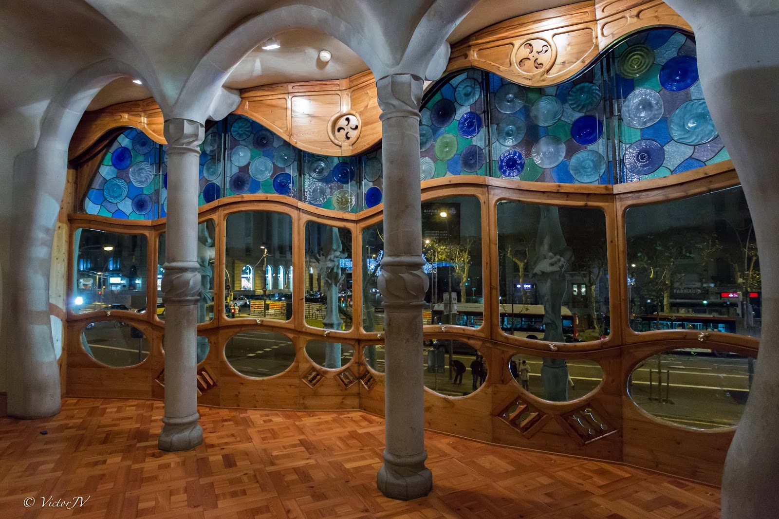 CRUCITA GUTIÉRREZ SEGOVIA: ARTE EN LA HISTORIA - GAUDÍ Y LA CASA BATLLÓ