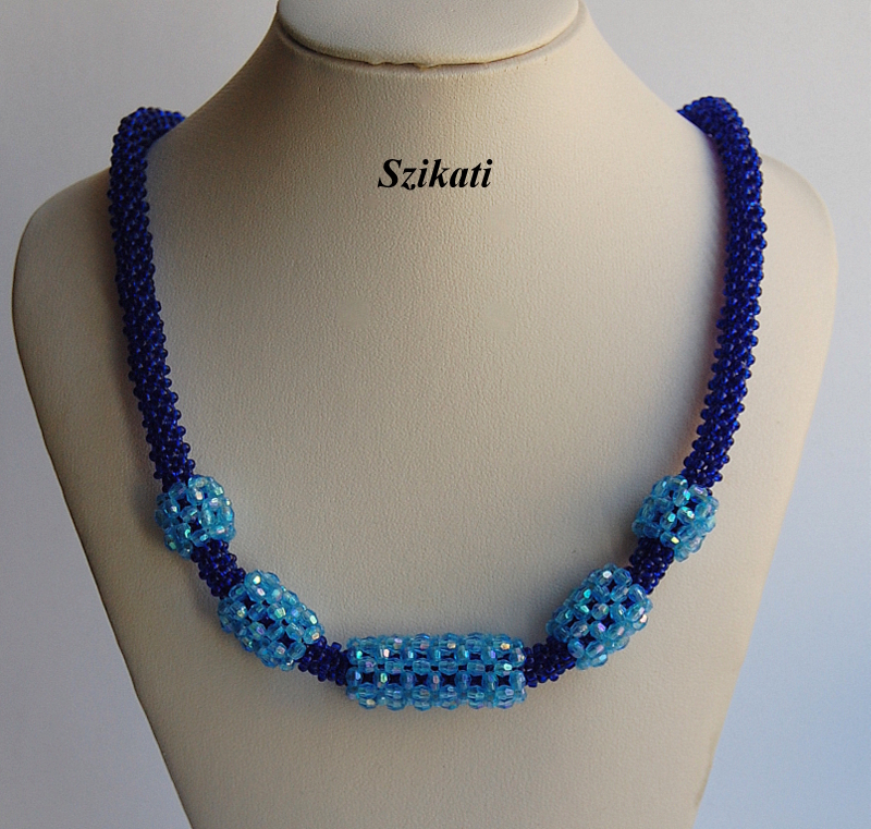 Szikati oldala Egyszerű kis kék