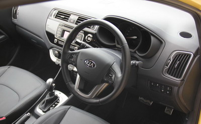 Kia Rio Facelft Review Indonesia