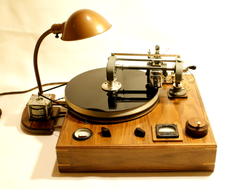 FOLKTEK ARTS cut the record the cut