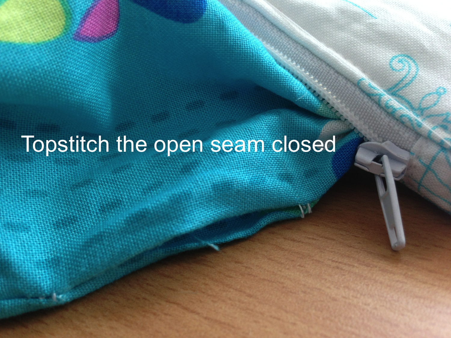 Jedi Craft Girl My Favorite Zipper Pouch {tutorial}