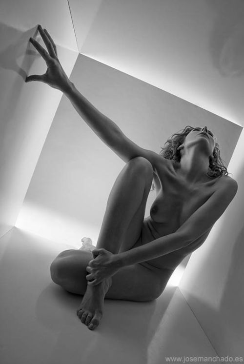 Jose Manchado deviantart fotografia sensual preto e branco cubo fetiche