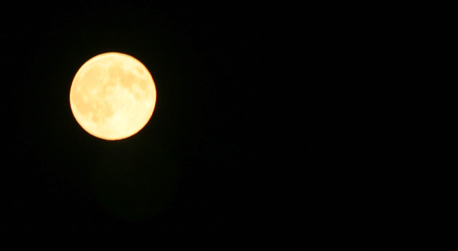Gorgeous moon Gorgeous moon