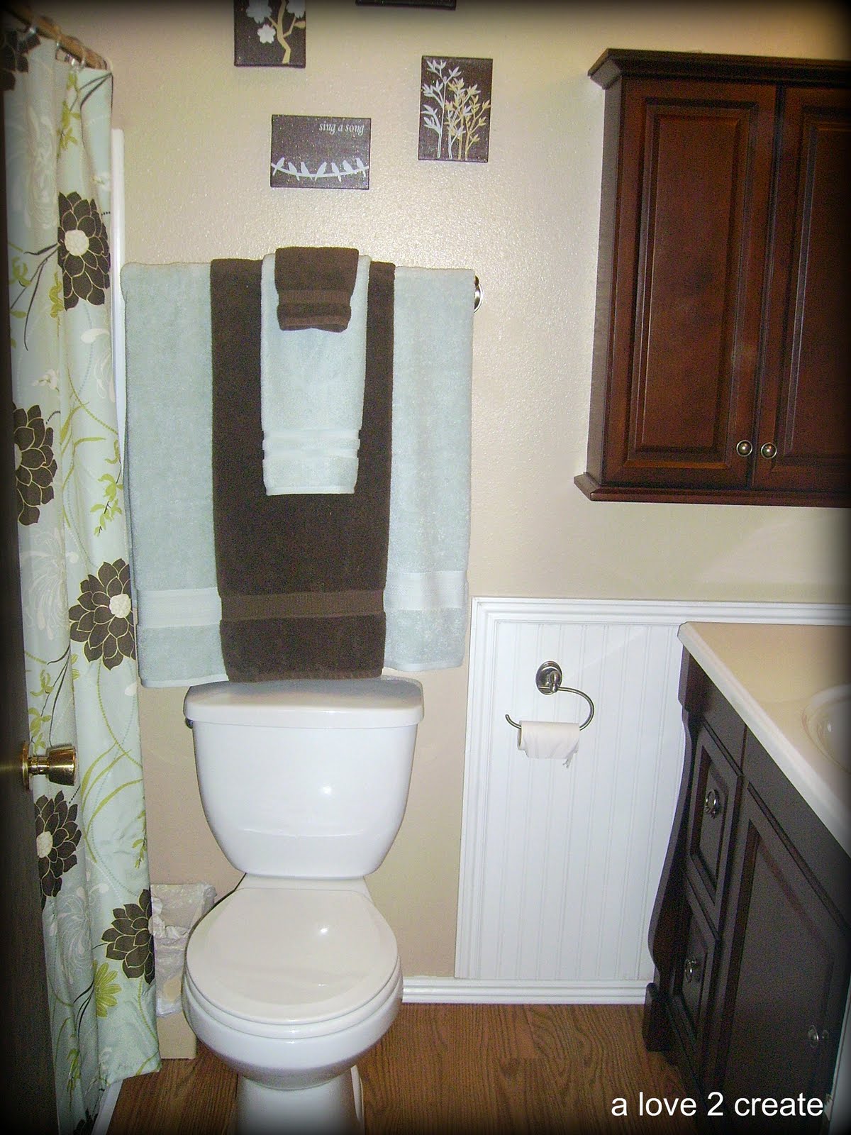 A love to create My canvas art...in the bathroom