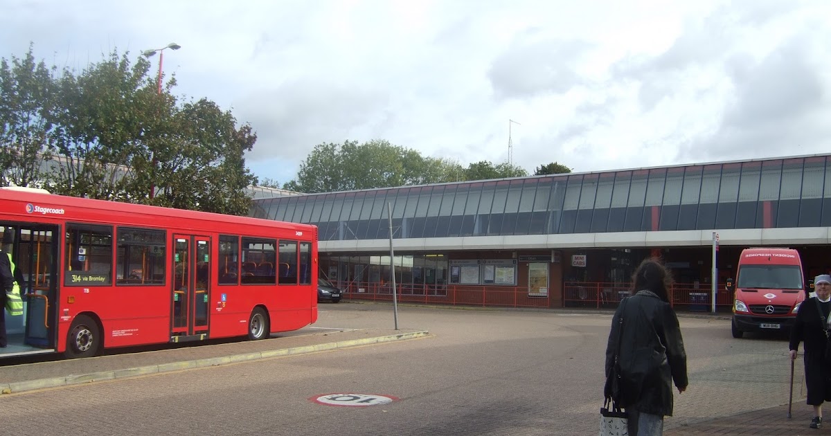 London buses one bus at a time: the return: The Number 233 Route