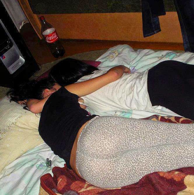 Kızı evde hayvan gibi siken sevgilisi Sürpriz Porno Hd