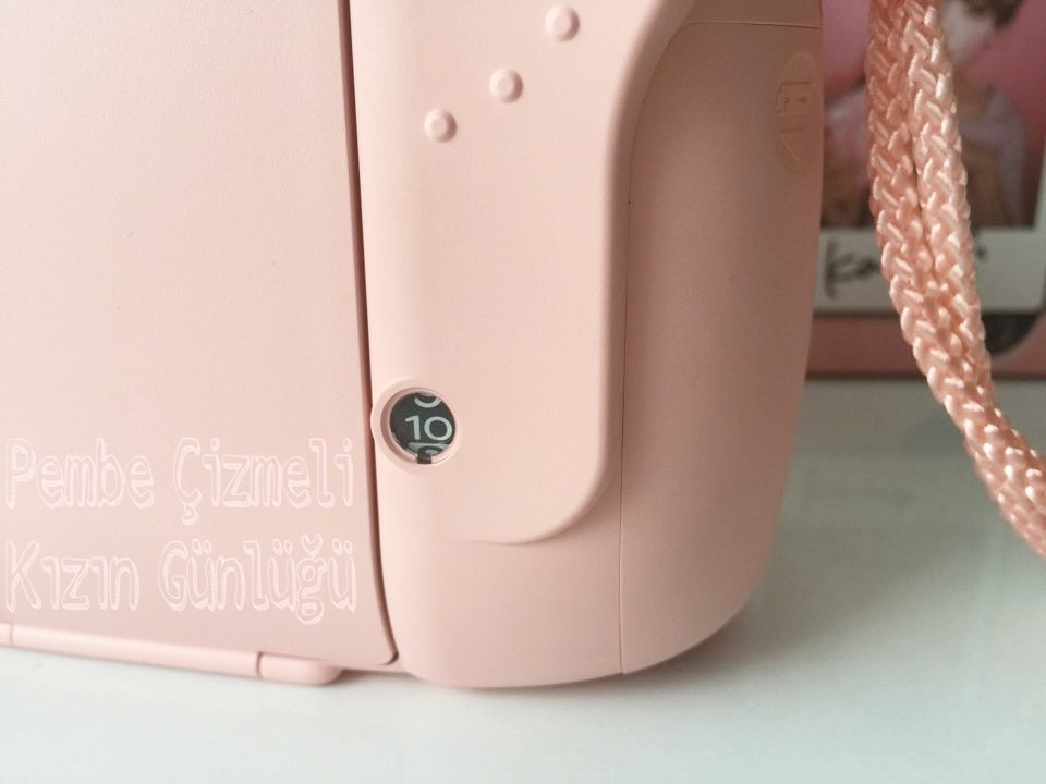 pembe cizmeli kizin gunlugu blogger