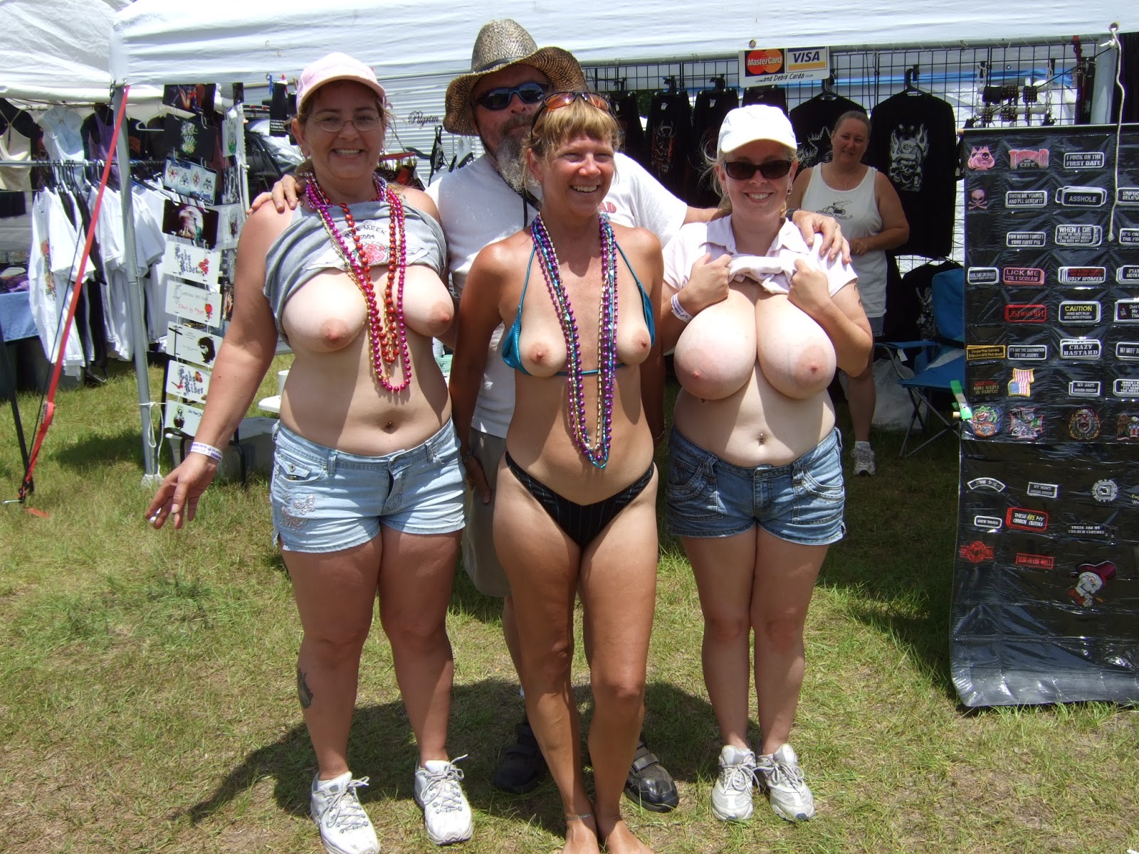 Public Teen Flashing Women Flashing Naked Tits Public Big Titties Girls