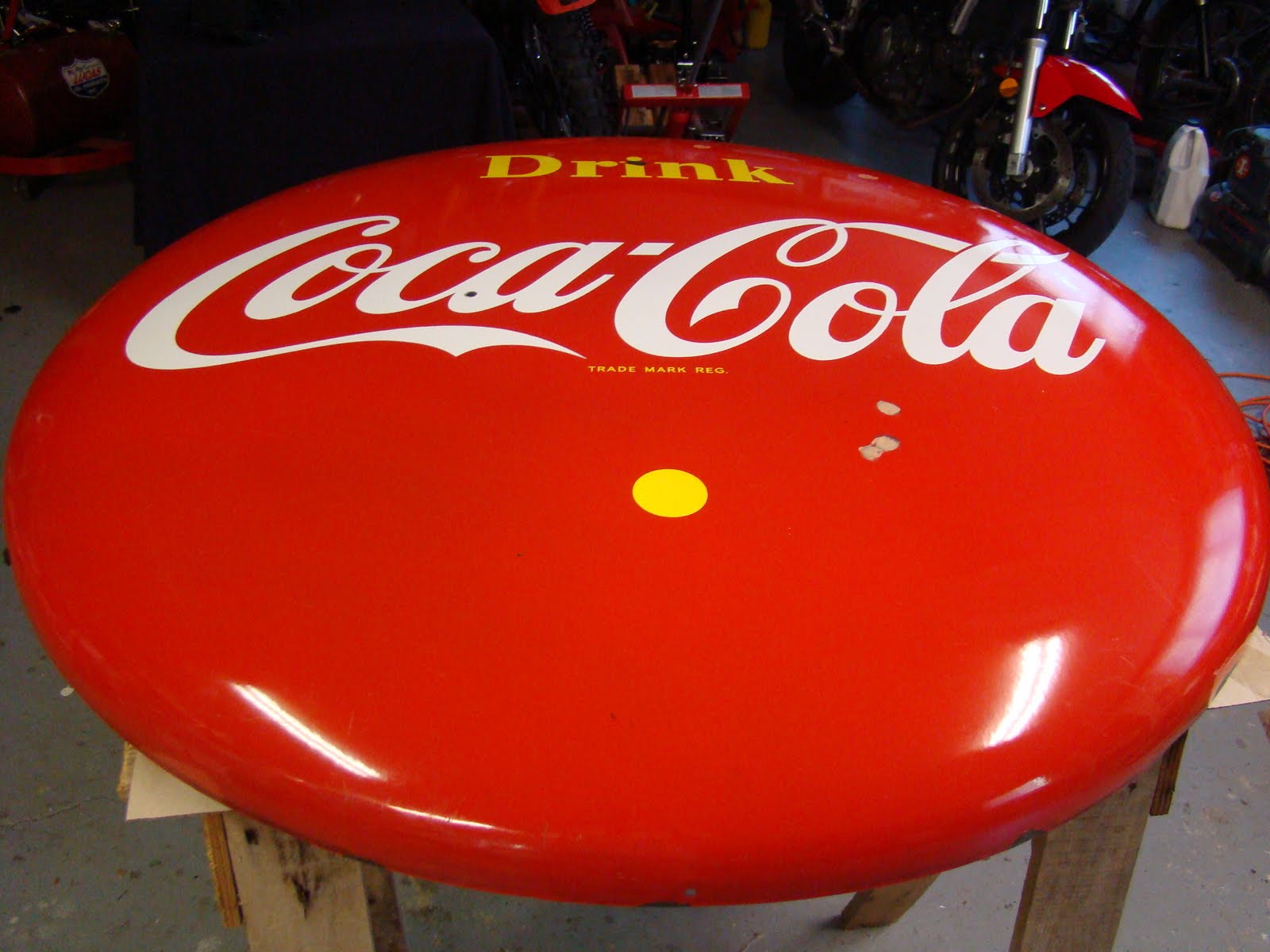 Coca Cola Button