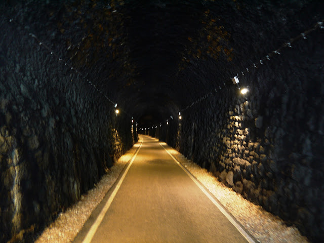 The Two Tunnels, Bath