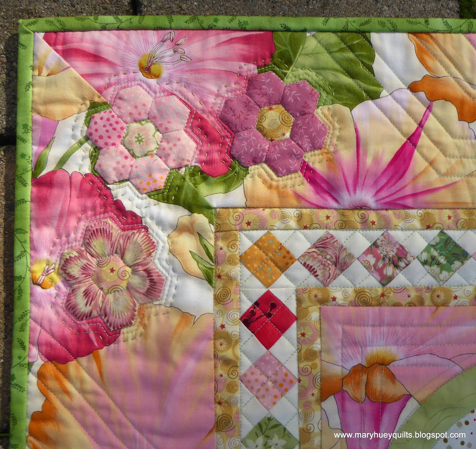 Quilting through Rosecolored Trifocals! A BLOGGER'S QUILT FESTIVAL Entry!!
