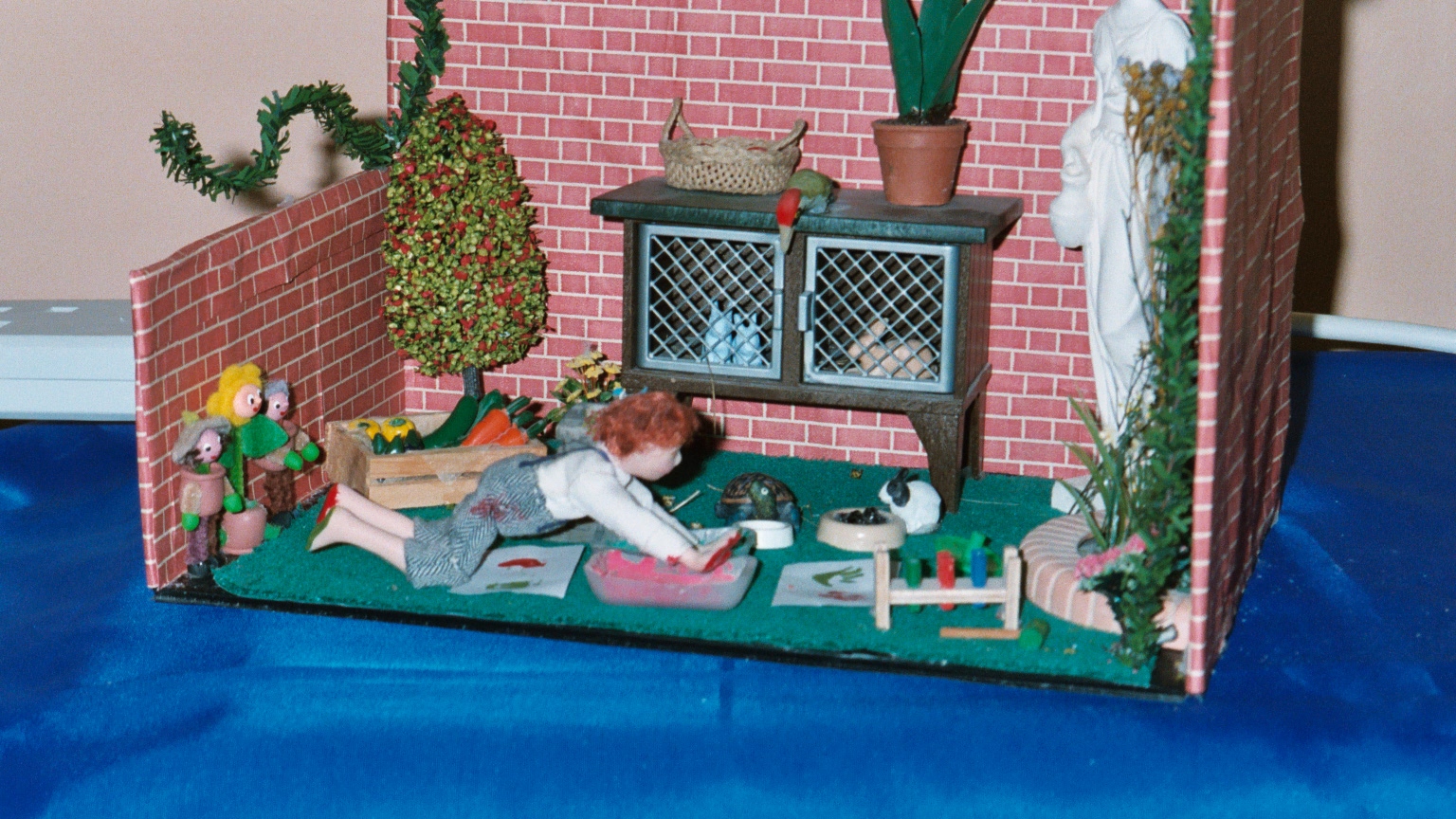 MrsPuddleducks Art, Dolls and Miniatures our dollhouse club contest