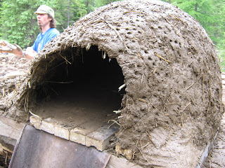 Permanent Culture: Building a wood burning adobe oven