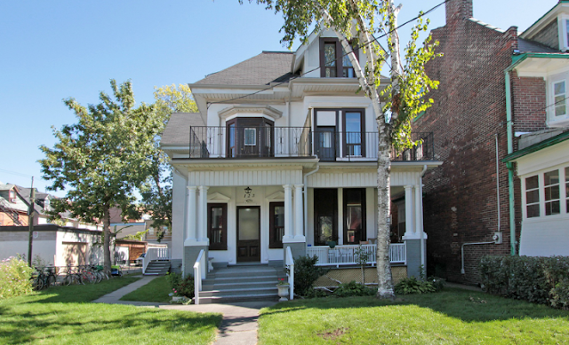 Rooming House Fetches $2,755,000