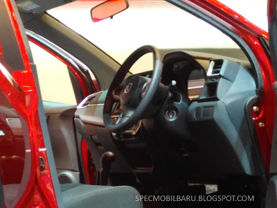 Interior dashboard Honda BR-V sisi pengemudi