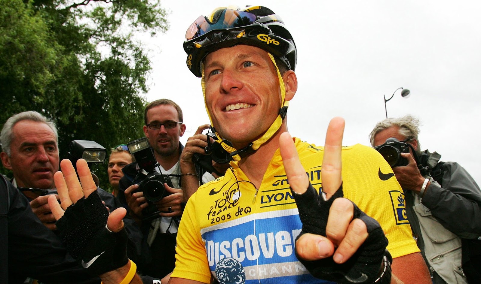 http://2.bp.blogspot.com/-B4QedNRF-rA/UPmQaxsshFI/AAAAAAAAKXI/WMOml1QI5nU/s1600/lance-armstrong-doping.jpg